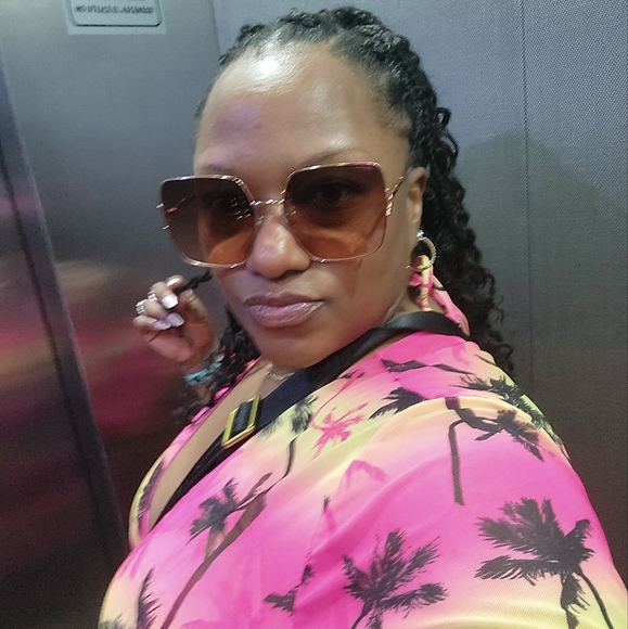 I'M LIVE!!! COME ON OVER AND JOIN THE FUN!! - Picture 9 of 13